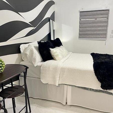 Cozy Studio, Prime Location, Remodeled, 1 Parking Уест Палм Бийч Екстериор снимка